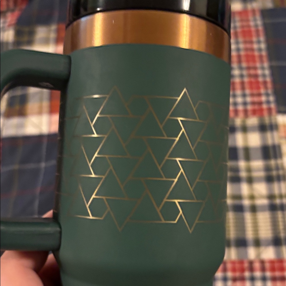 Ozark trail Green Travel Mug with Geometric Design - Picture 2 of 5